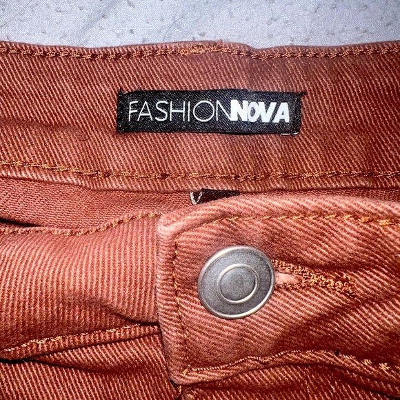 Fashion nova jean shorts - Picture 3 of 3